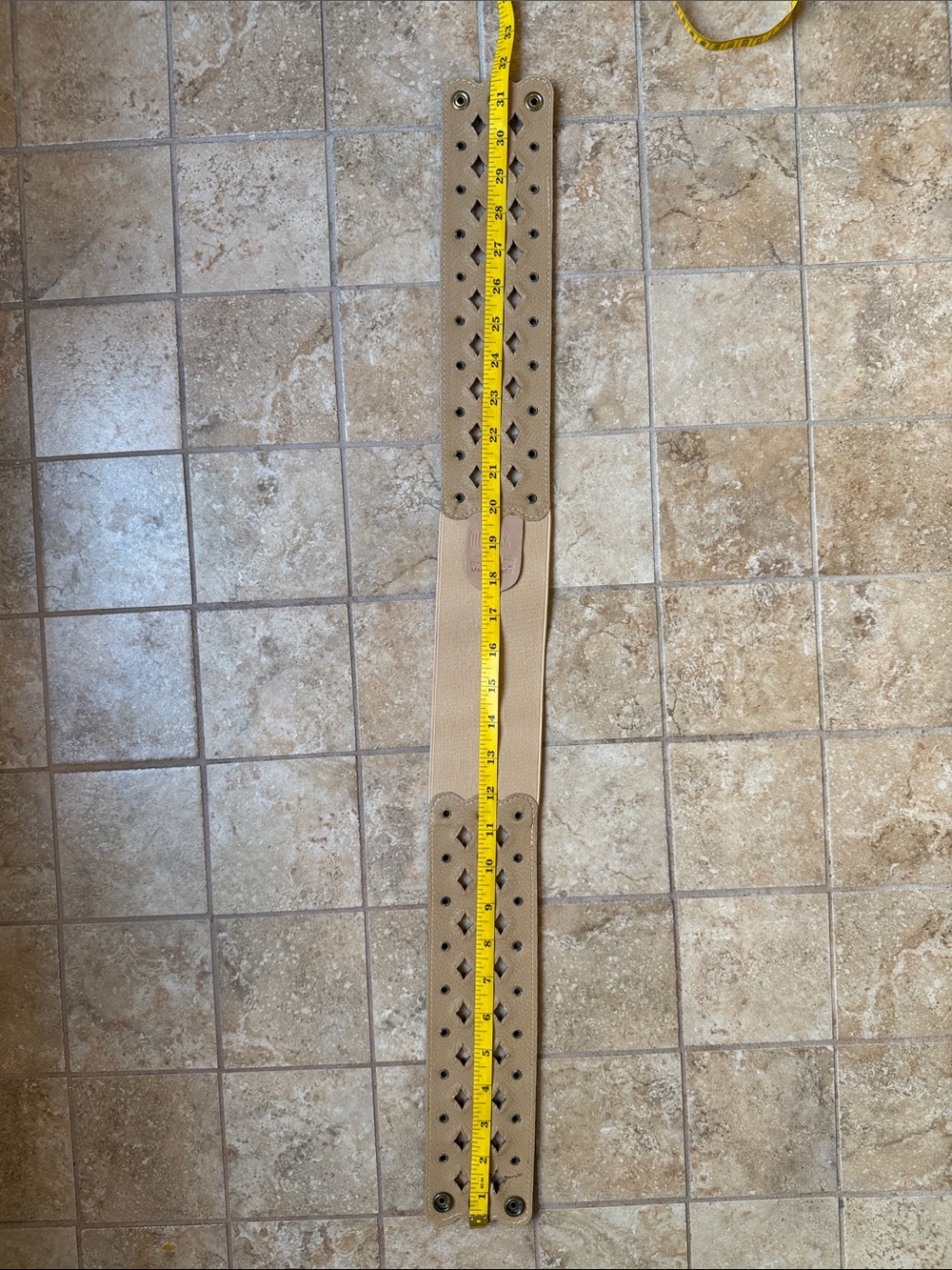Anthropologie Lonestar Belt Motif 56 Studded Leather Diamond Cutout Stretch Back - Picture 9 of 12